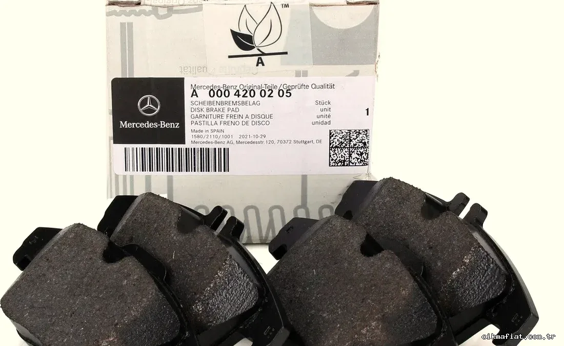 MERCEDES-BENZ A0004200205 | Arka Fren Balata Takımı W204 W207 C180 C180 Kompressor C200 CGI C220 CDI C250 CDI BlueEFFICI