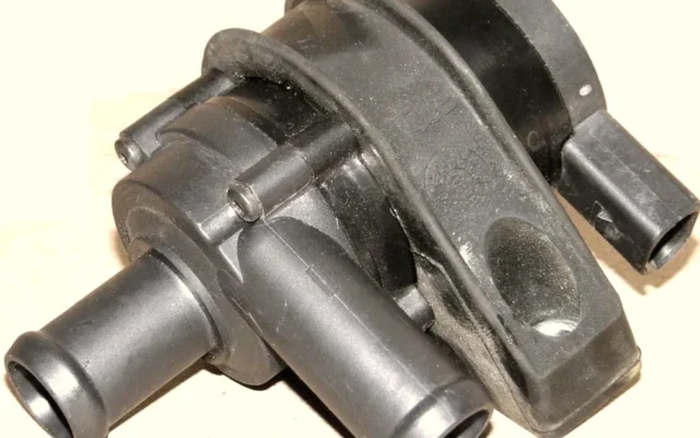 Yardımcı Su Pompası -CBFA- Motor – 2.0 TDİ – Eos – 2011 – 2016 – 1K0965561J-3
