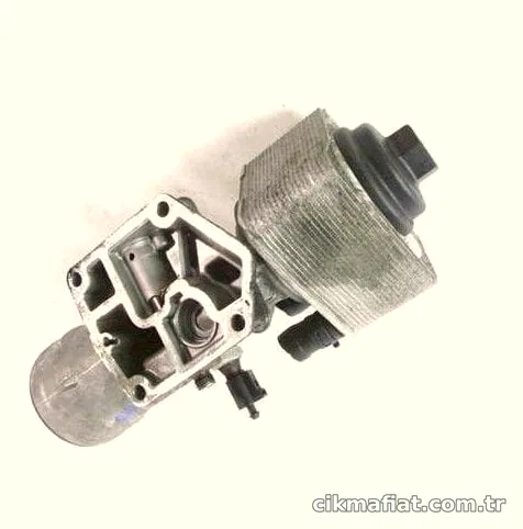 Motor Yağ Filtre Kütüğü Komple Kapak Üzerinde - Caddy - Passat - Transporter - T5 - İTHAL - 045115389K