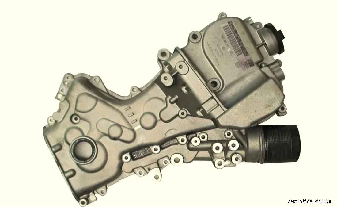 Motor Yan Muhafaza Kapak - Passat - 2011 - 2015 - Orjinal - 03C109210CE-5